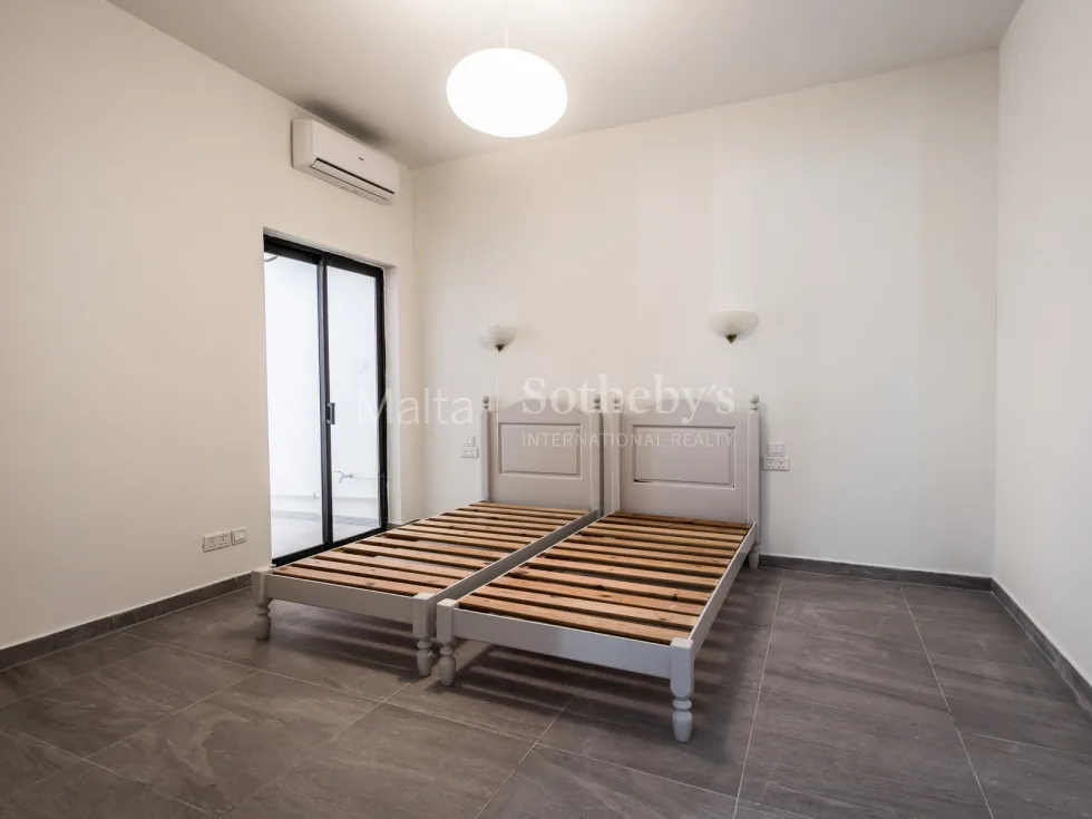 3 bed Apartment For Rent in Sliema, Sliema - thumb 7