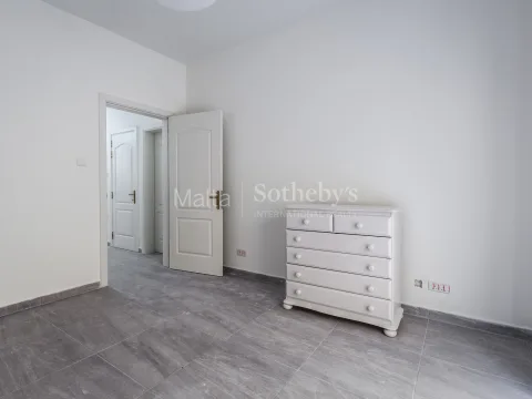 3 bed Apartment For Rent in Sliema, Sliema - thumb 8