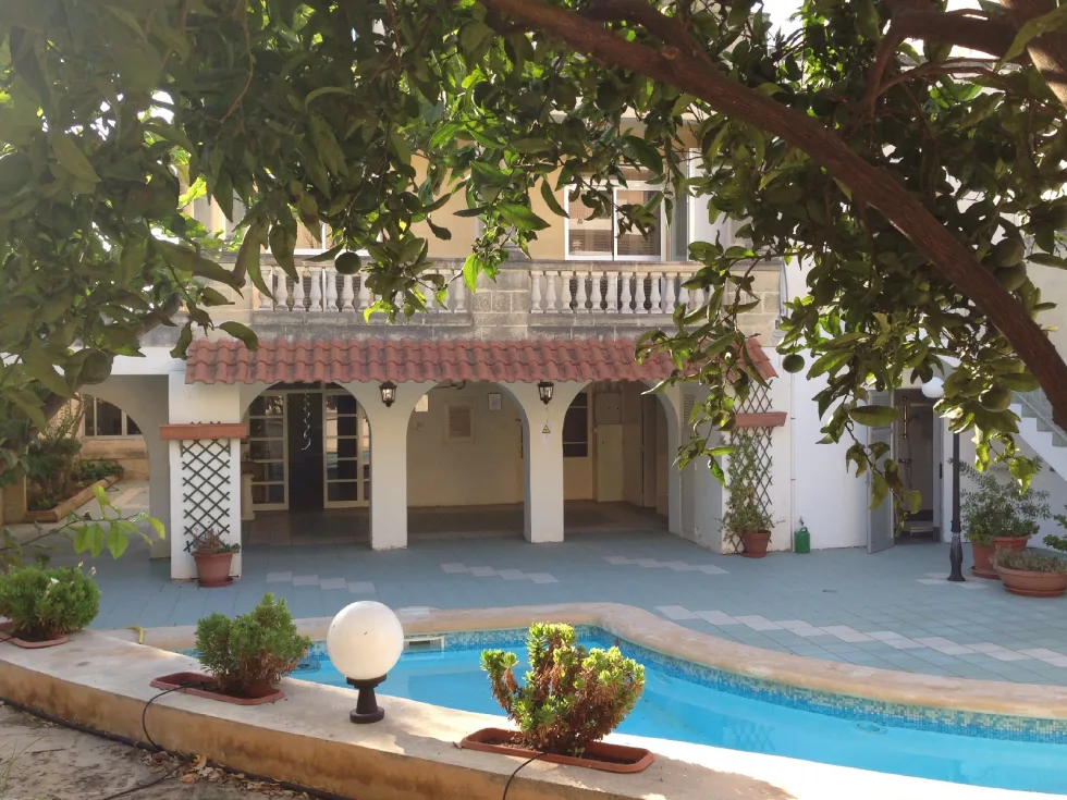 5 bed Villa For Rent in Attard, Attard - thumb 1