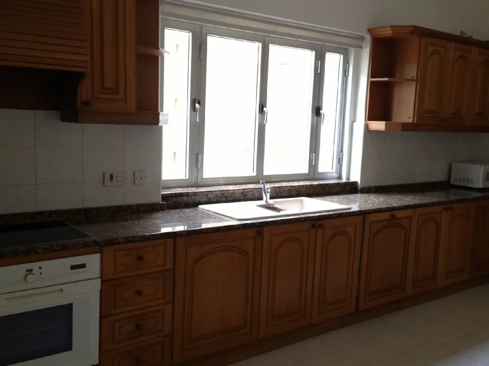 5 bed Villa For Rent in Attard, Attard - thumb 3