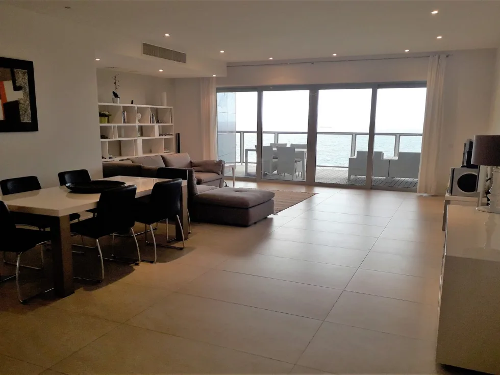 3 bed Apartment For Rent in Sliema, Sliema - thumb 4