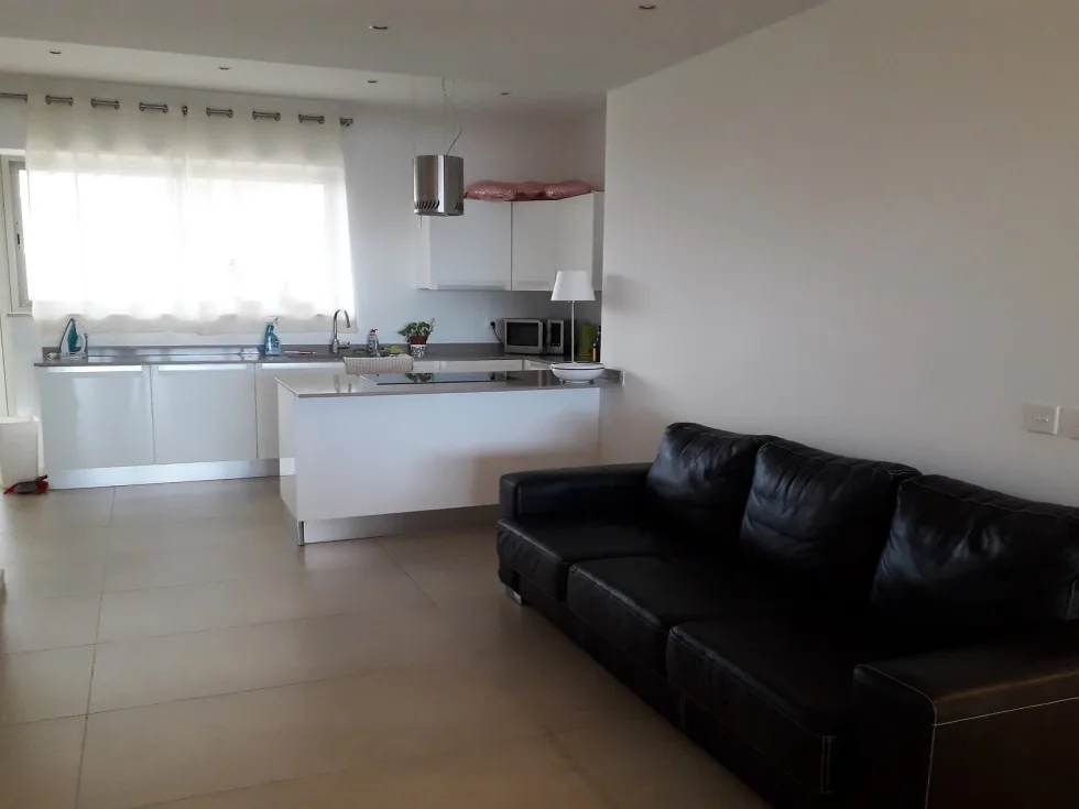 3 bed Apartment For Rent in Sliema, Sliema - thumb 7