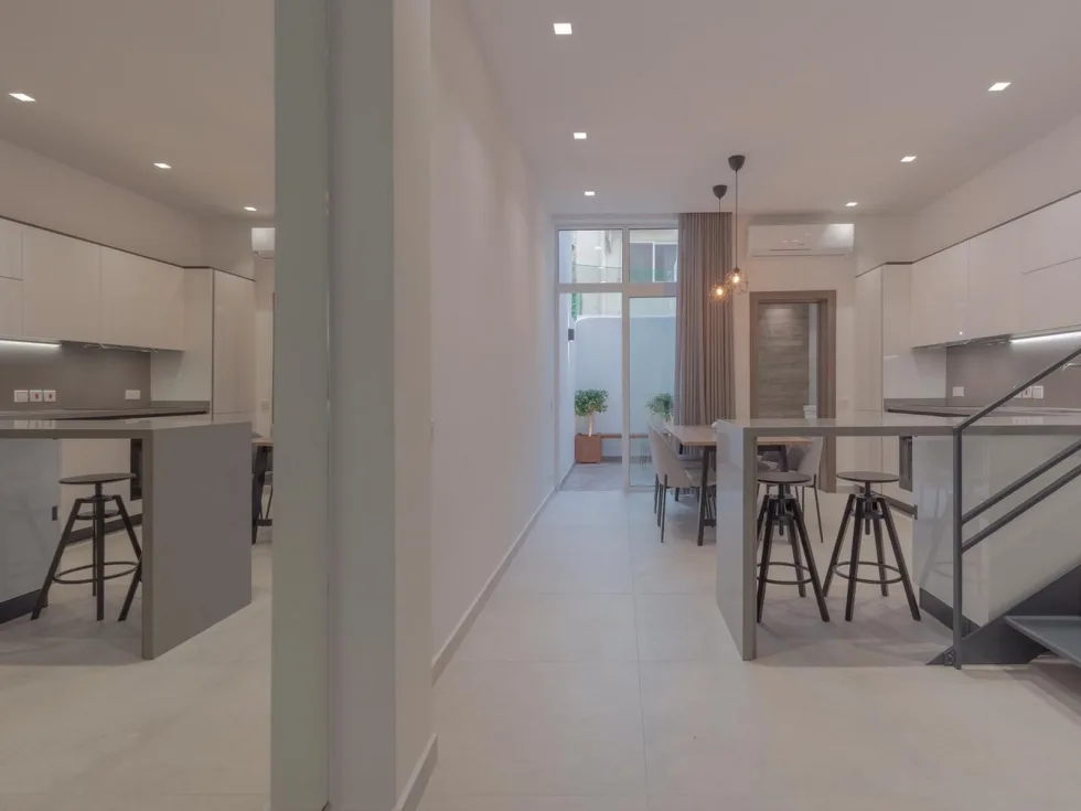 3 bed Town House For Rent in Sliema, Sliema - thumb 4