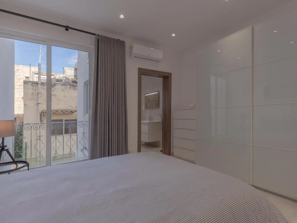 3 bed Town House For Rent in Sliema, Sliema - thumb 8