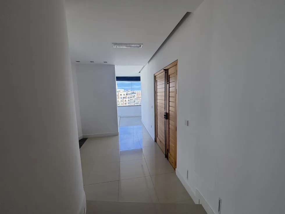 3 bed Penthouse For Rent in St Julian's, St Julian's - thumb 11
