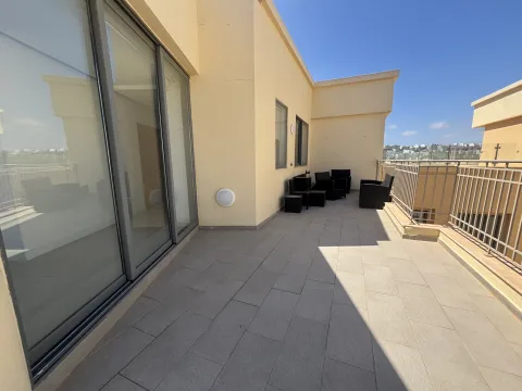 3 bed Penthouse For Rent in St Julian's, St Julian's - thumb 4