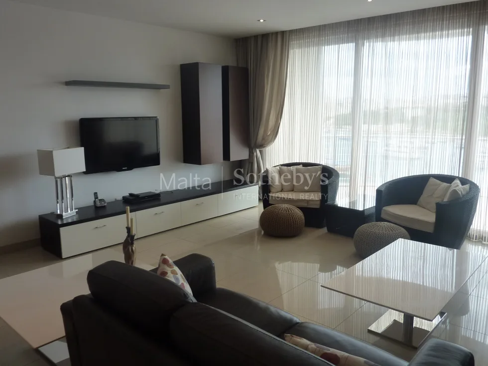 3 bed Apartment For Rent in Sliema, Sliema - thumb 6