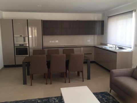 2 bed Apartment For Rent in Sliema, Sliema - thumb 1