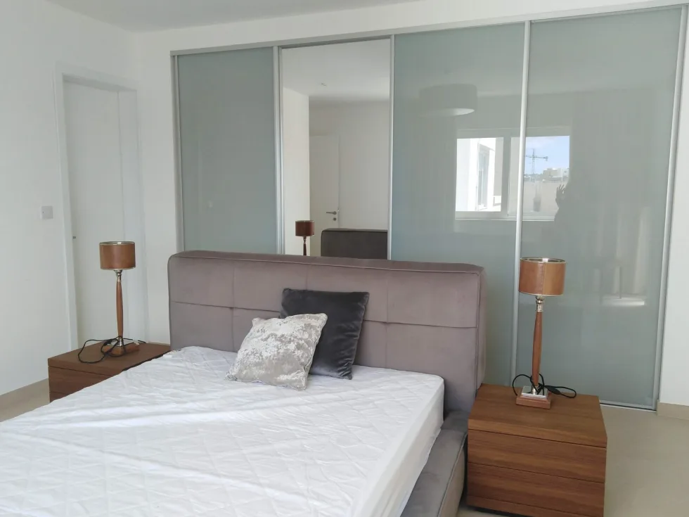 2 bed Penthouse For Rent in Sliema, Sliema - thumb 10