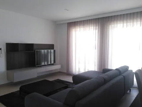 2 bed Penthouse For Rent in Sliema, Sliema - thumb 5