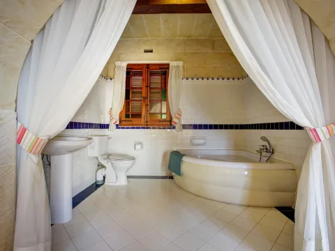 5 bed Villa For Sale in Xaghra, Gozo, Xaghra, Gozo - thumb 10