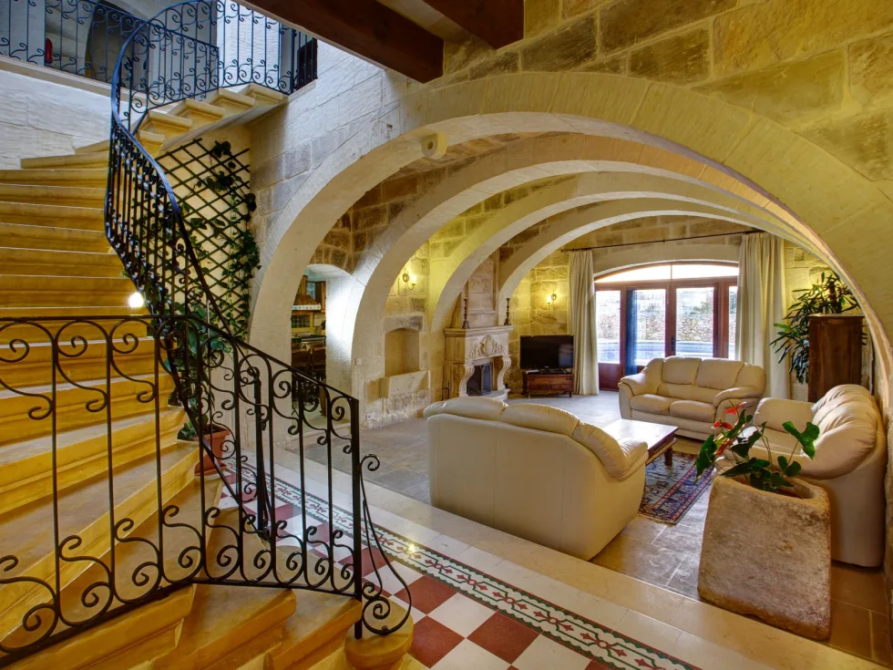 5 bed Villa For Sale in Xaghra, Gozo, Xaghra, Gozo - thumb 4