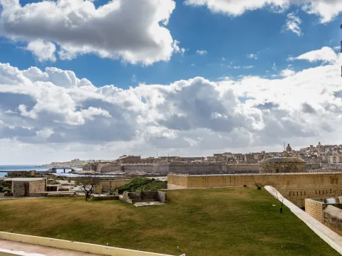 2 bed Apartment For Rent in Sliema, Sliema - thumb 15