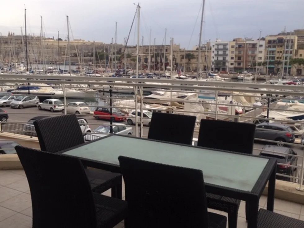 3 bed Apartment For Rent in Ta' Xbiex, Ta' Xbiex - thumb 10