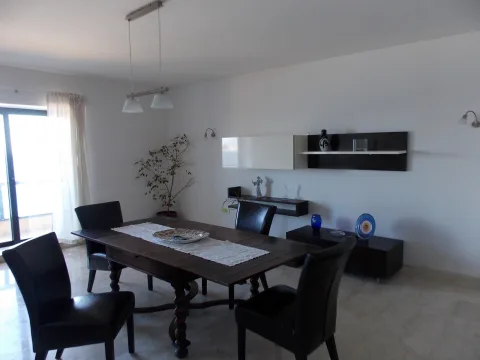 3 bed Apartment For Rent in Sliema, Sliema - thumb 4