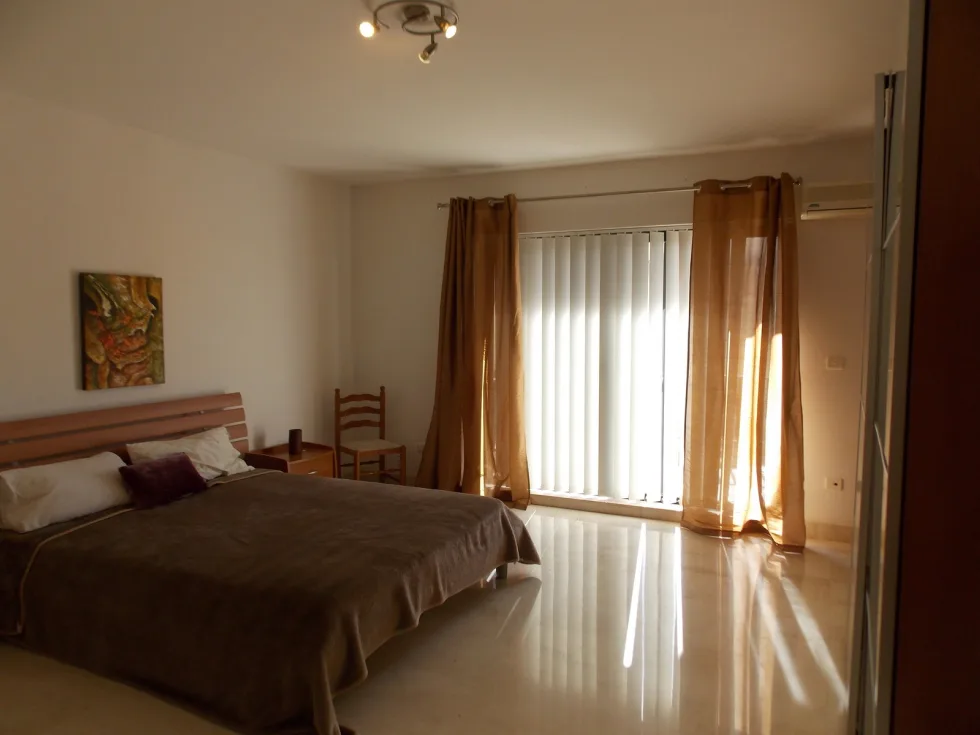 3 bed Apartment For Rent in Sliema, Sliema - thumb 5