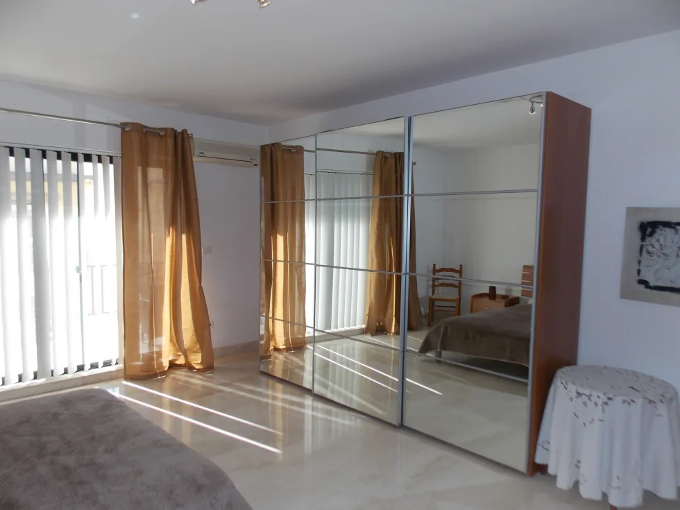 3 bed Apartment For Rent in Sliema, Sliema - thumb 6