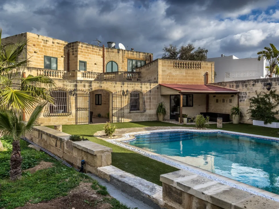 3 bed Villa For Sale in Naxxar, Naxxar - thumb 1