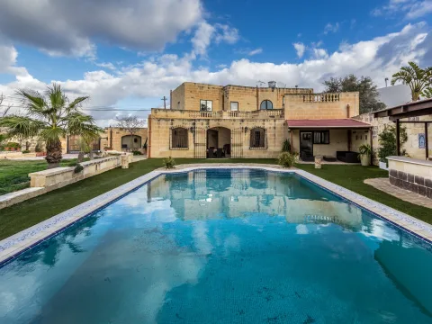 3 bed Villa For Sale in Naxxar, Naxxar - thumb 2