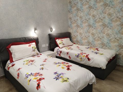 2 bed Apartment For Rent in Sliema, Sliema - thumb 10