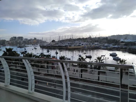 1 bed Apartment For Rent in Gzira, Gzira - thumb 2