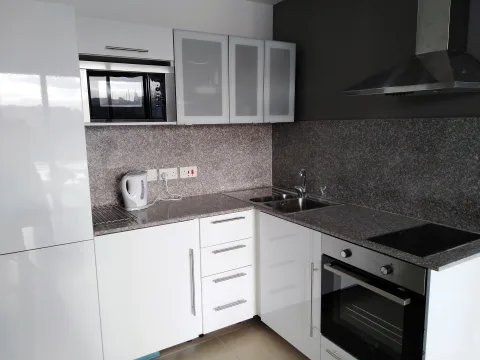 1 bed Apartment For Rent in Gzira, Gzira - thumb 4