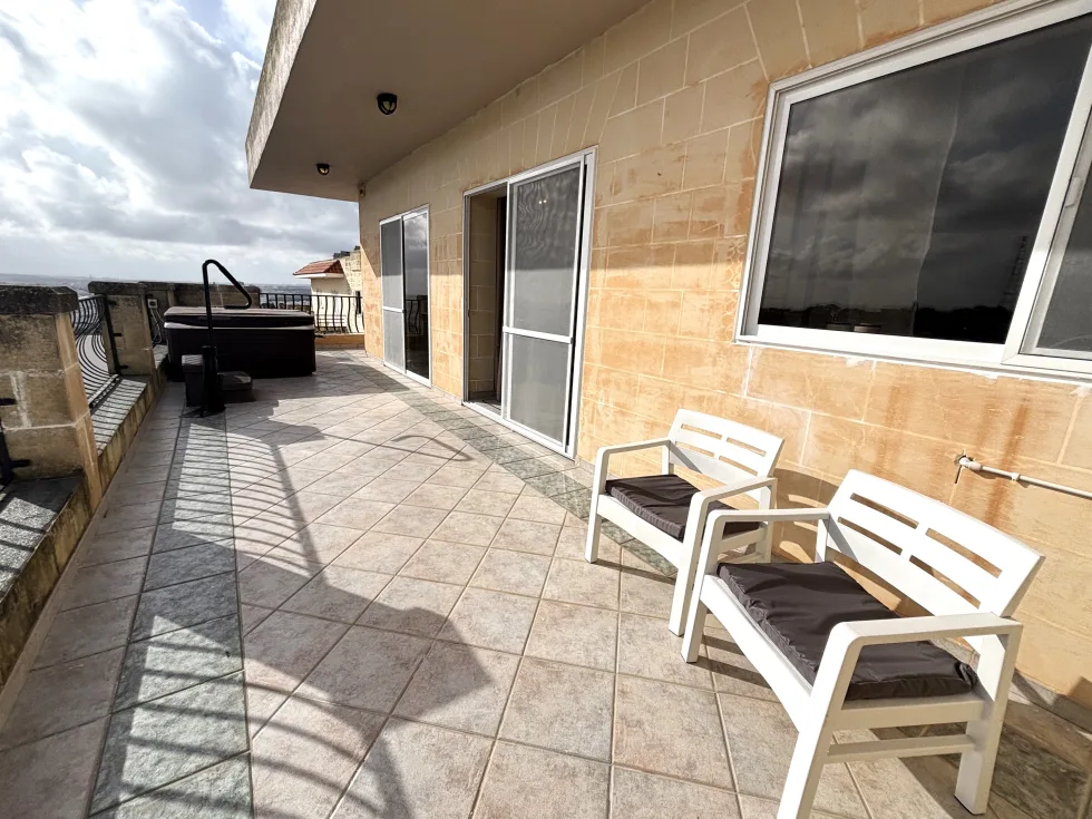 3 bed Villa For Rent in Iklin, Iklin - thumb 2