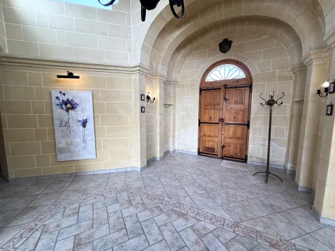 3 bed Villa For Rent in Iklin, Iklin - thumb 7