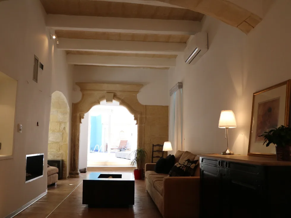 3 bed House of Character For Rent in Naxxar, Naxxar - thumb 6