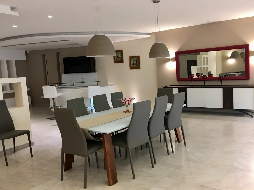 3 bed Apartment For Rent in Ta' Xbiex, Ta' Xbiex - thumb 1