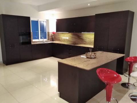3 bed Apartment For Rent in Ta' Xbiex, Ta' Xbiex - thumb 10