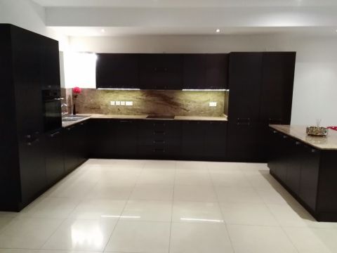 3 bed Apartment For Rent in Ta' Xbiex, Ta' Xbiex - thumb 11