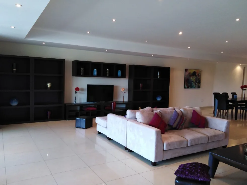 3 bed Apartment For Rent in Ta' Xbiex, Ta' Xbiex - thumb 3