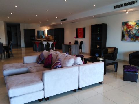 3 bed Apartment For Rent in Ta' Xbiex, Ta' Xbiex - thumb 4