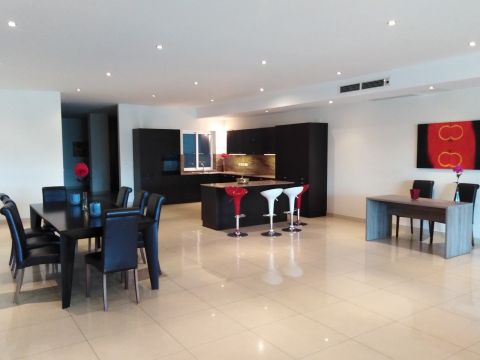 3 bed Apartment For Rent in Ta' Xbiex, Ta' Xbiex - thumb 7