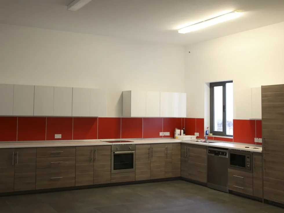 3 bed Apartment For Rent in Sliema, Sliema - thumb 4