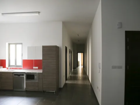 3 bed Apartment For Rent in Sliema, Sliema - thumb 5