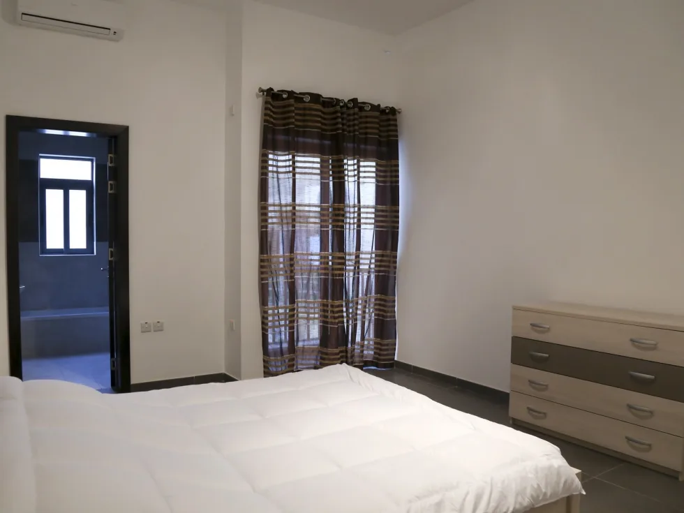 3 bed Apartment For Rent in Sliema, Sliema - thumb 7