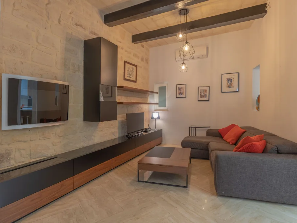 4 bed House of Character For Rent in Lija, Lija - thumb 3
