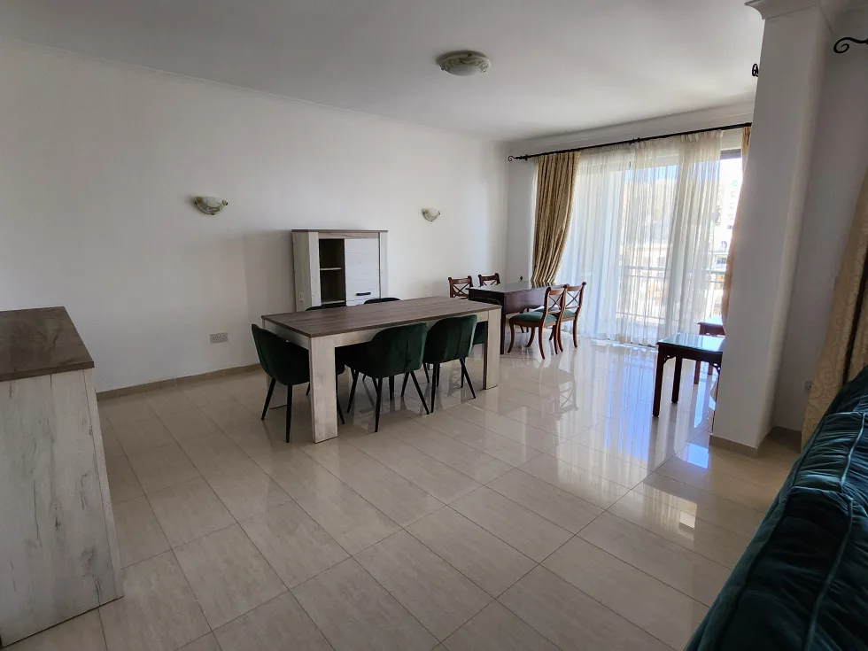3 bed Apartment For Sale in St Julian's, St Julian's - thumb 5
