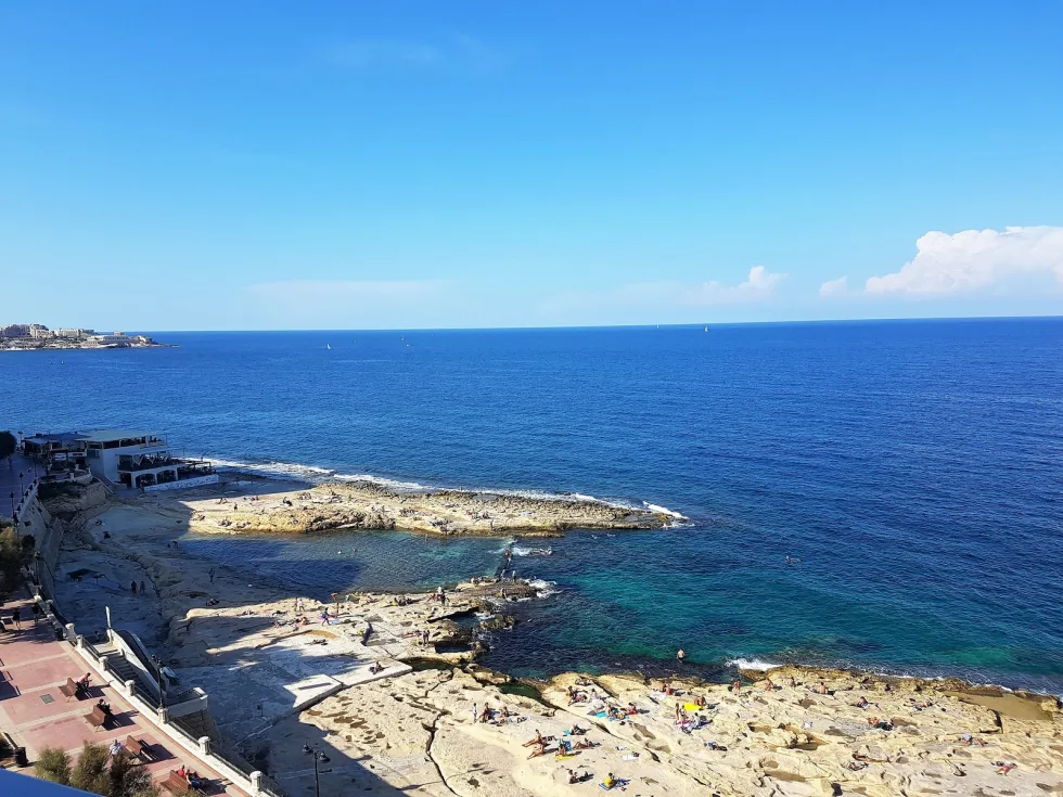 2 bed Apartment For Rent in Sliema, Sliema - thumb 1