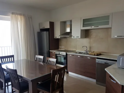 2 bed Apartment For Rent in Sliema, Sliema - thumb 4