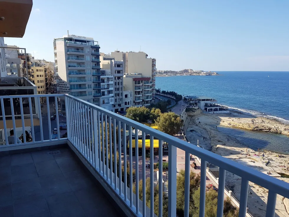2 bed Apartment For Rent in Sliema, Sliema - thumb 7