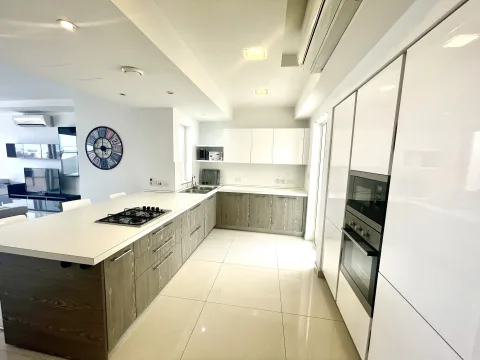 2 bed Penthouse For Rent in Mellieha, Mellieha - thumb 8