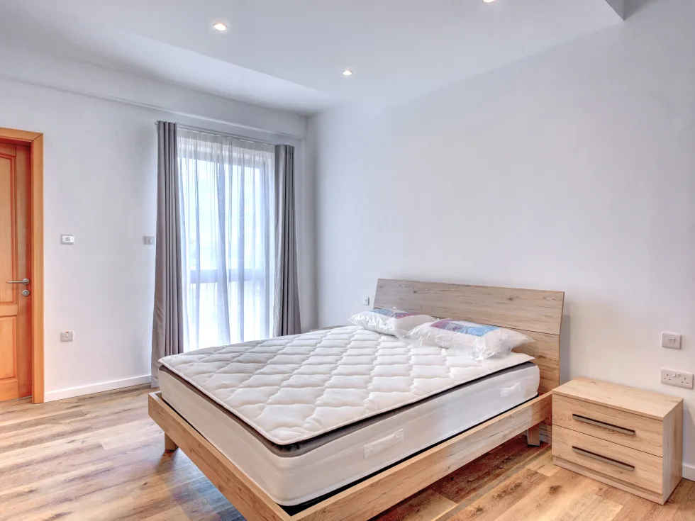 3 bed Apartment For Rent in Sliema, Sliema - thumb 11