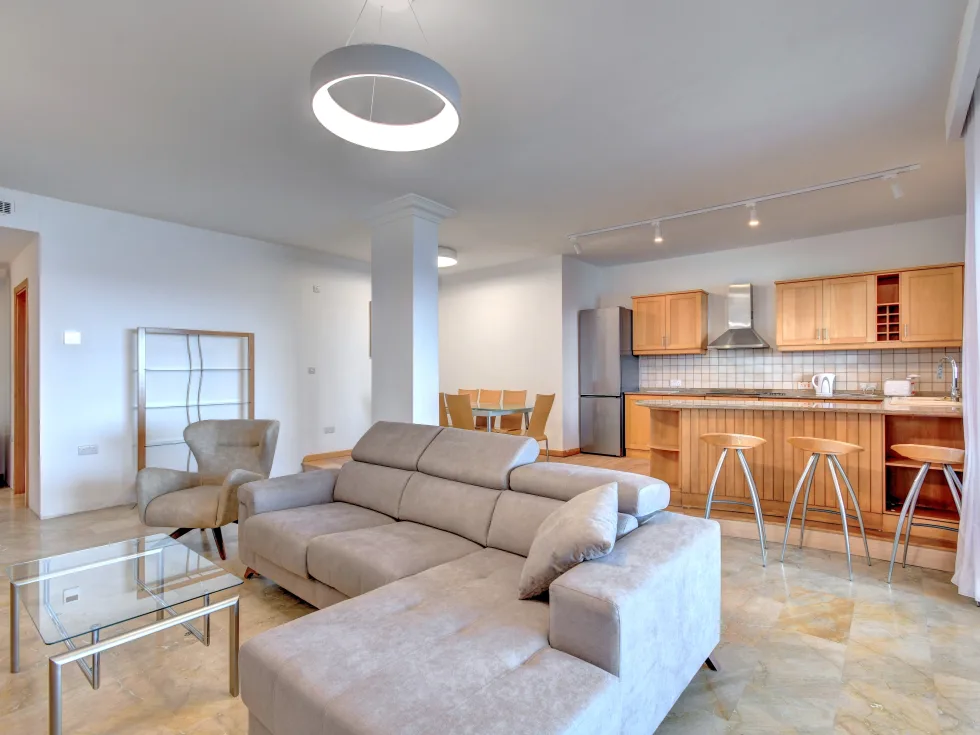 3 bed Apartment For Rent in Sliema, Sliema - thumb 6
