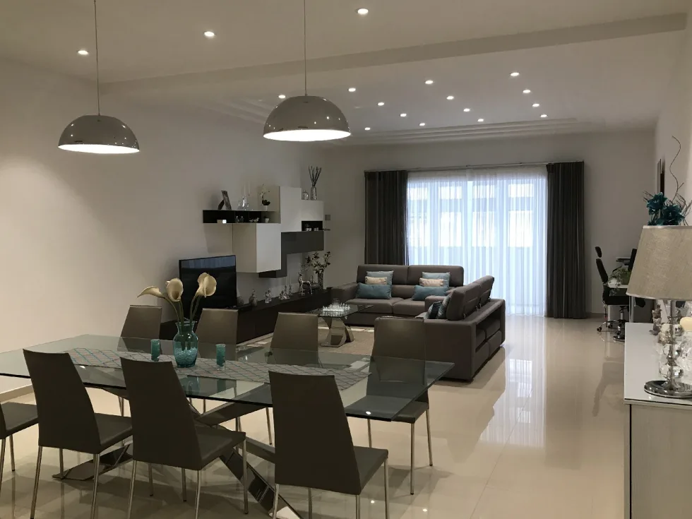 3 bed Apartment For Rent in Sliema, Sliema - thumb 4