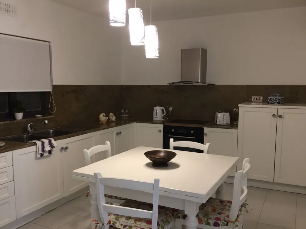 3 bed Apartment For Rent in St Julian's, St Julian's - thumb 2