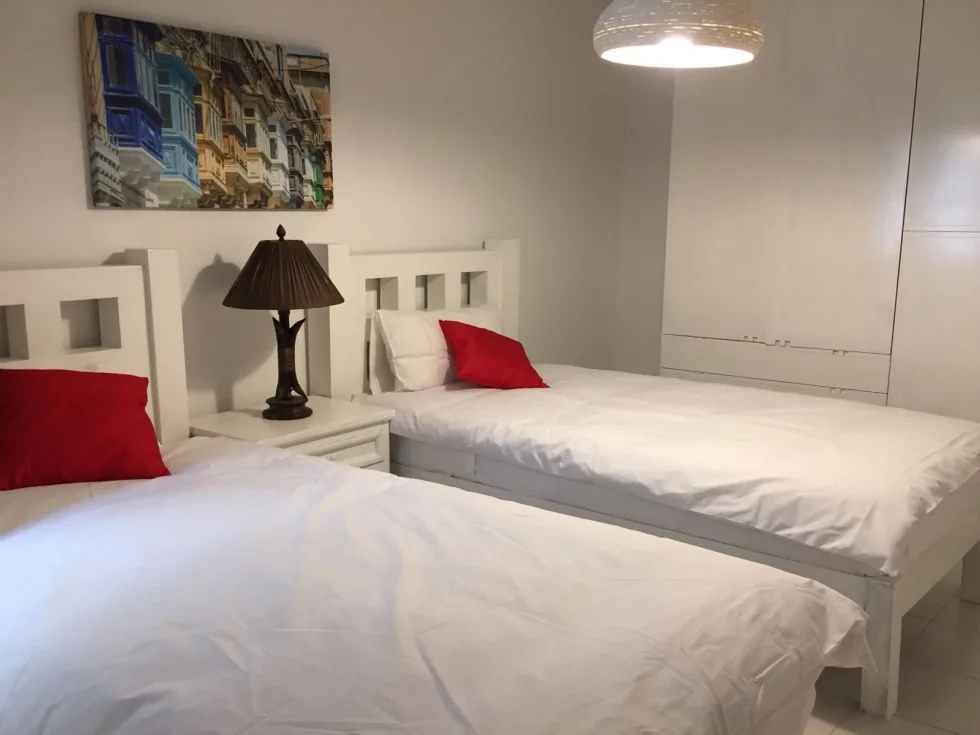 3 bed Apartment For Rent in St Julian's, St Julian's - thumb 5