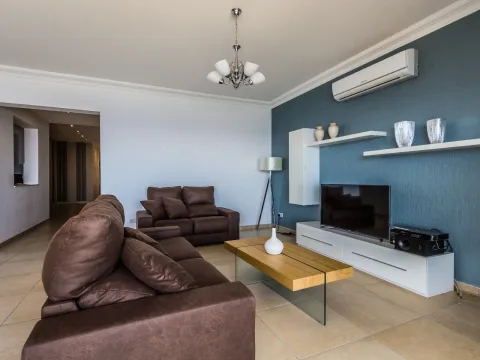 3 bed Apartment For Rent in Sliema, Sliema - thumb 2